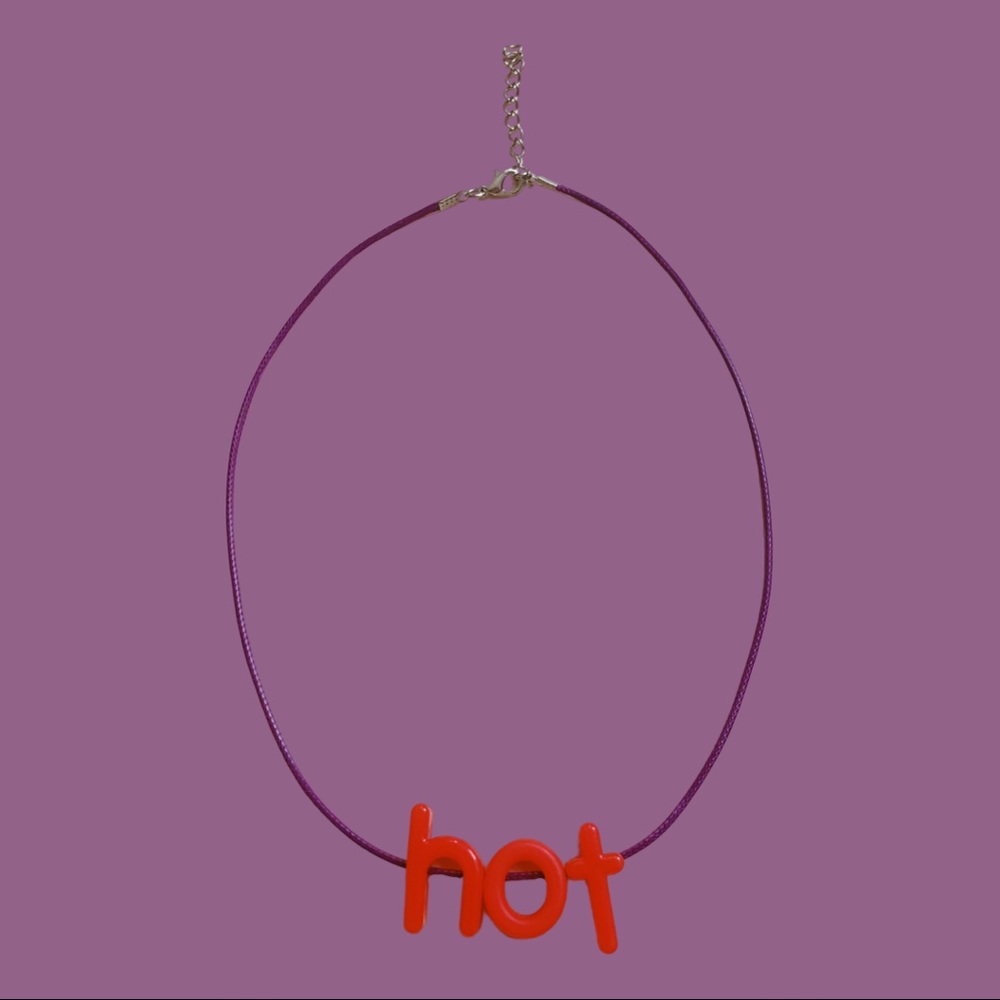 H̆̈Ŏ̈T̆̈ Jelly Bead Necklace